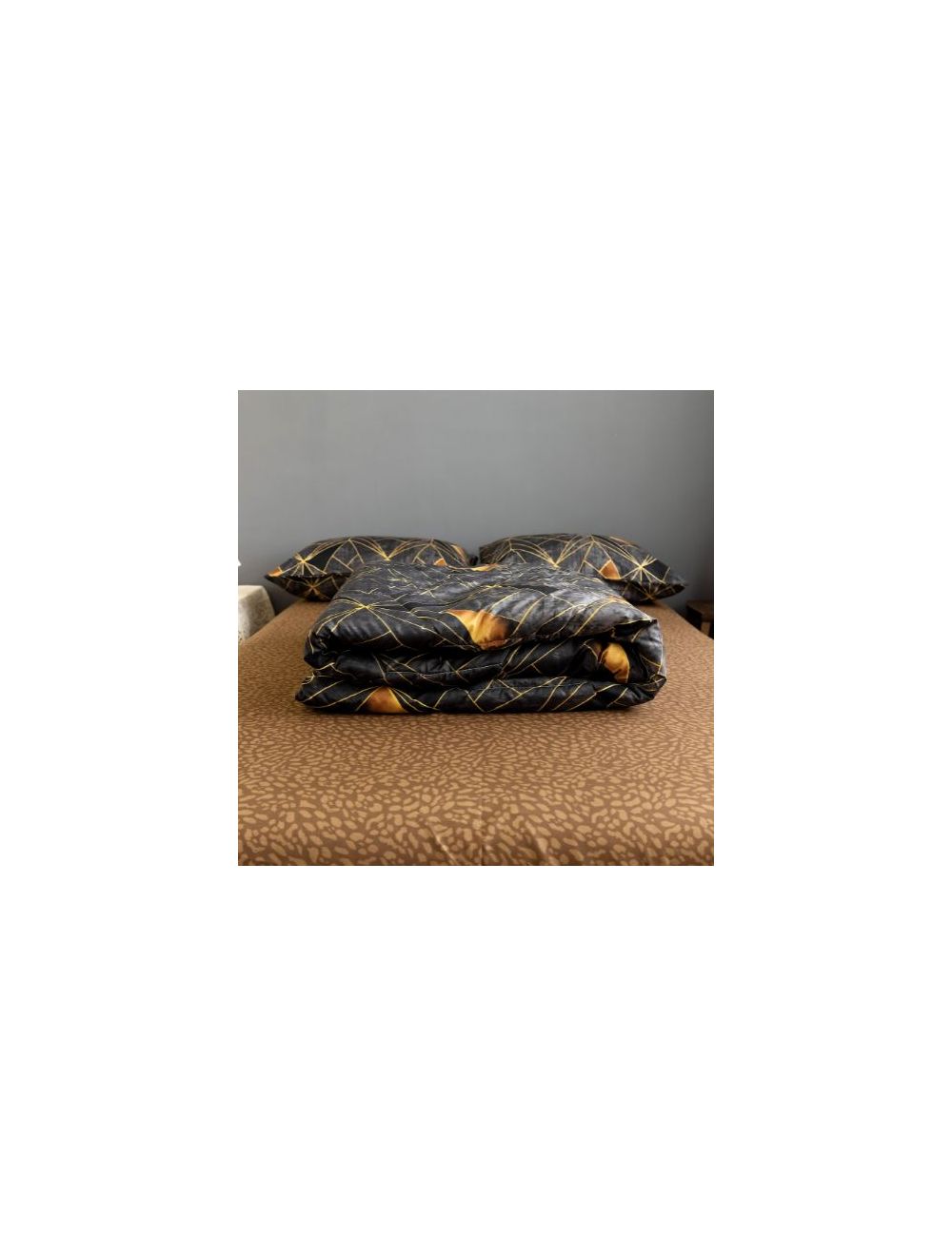 DEALS FOR LESS -  luna home - Comforter Set of 4 Pieces, Geometric design brown color (1 Comforter + 1 Flat sheet + 2 Large pillow case-CFT42-07